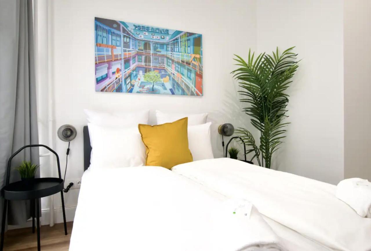 Studio Apartments By Hi5- Apartment In Downtown Будапеща Екстериор снимка