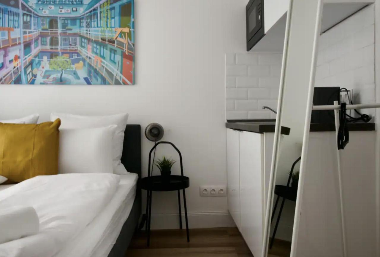 Studio Apartments By Hi5- Apartment In Downtown Будапеща Екстериор снимка